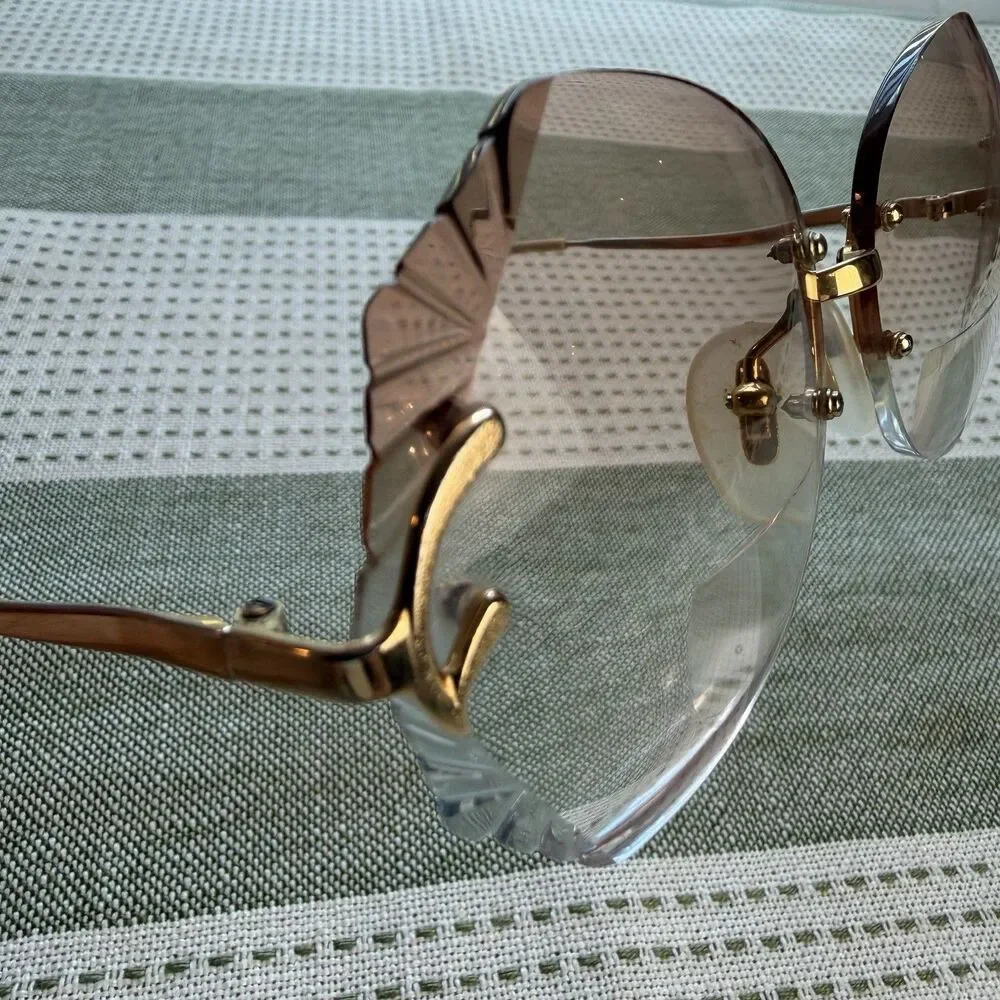 Multi-Facets vintage eye